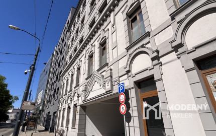 Na prenájom garážové státie v Starom meste