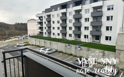 Nový 2 izbový byt Halalovka, s vlastným parkovacím miestom