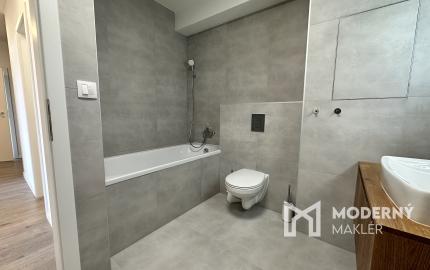 Prenájom luxusného 4izbového bytu s terasou