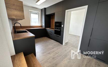 Prenájom luxusného 4izbového bytu s terasou