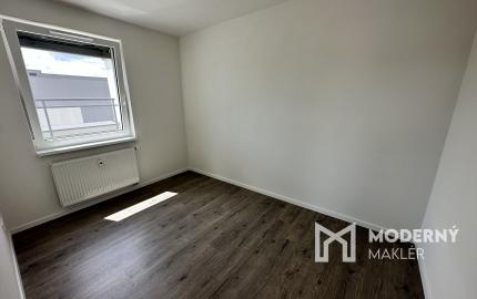 Prenájom luxusného 4izbového bytu s terasou