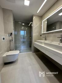 Nadštandardný 3 izbový, kompletne zariadený byt Saratovská, Trenčín