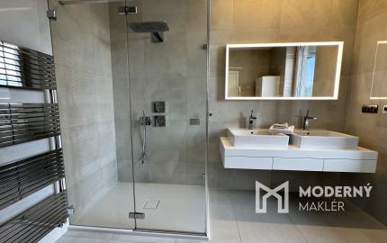 LUXUSNÝ 4 IZBOVÝ, KOMPLETNE ZARIADENÝ BYT, SARATOVSKÁ, TRENČÍN