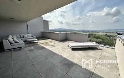 LUXUSNÝ 4 IZBOVÝ, KOMPLETNE ZARIADENÝ BYT, SARATOVSKÁ, TRENČÍN