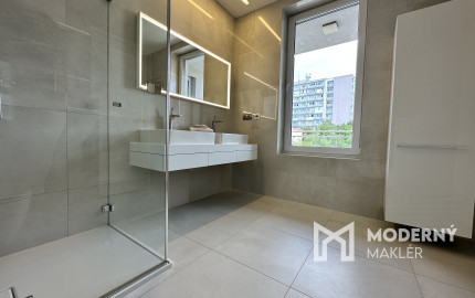 LUXUSNÝ 4 IZBOVÝ, KOMPLETNE ZARIADENÝ BYT, SARATOVSKÁ, TRENČÍN