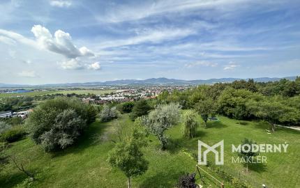 LUXUSNÝ 4 IZBOVÝ, KOMPLETNE ZARIADENÝ BYT, SARATOVSKÁ, TRENČÍN