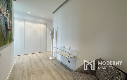 LUXUSNÝ 4 IZBOVÝ, KOMPLETNE ZARIADENÝ BYT, SARATOVSKÁ, TRENČÍN