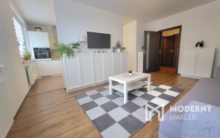 PREDANÝ 2 IZBOVÝ, 65 m2 BYT NA LIPTOVSKEJ ULICI V TRENČÍNE