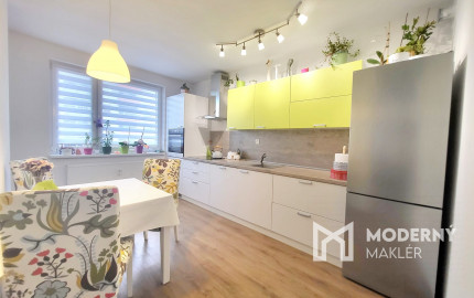 PREDANÝ 2 IZBOVÝ, 65 m2 BYT NA LIPTOVSKEJ ULICI V TRENČÍNE