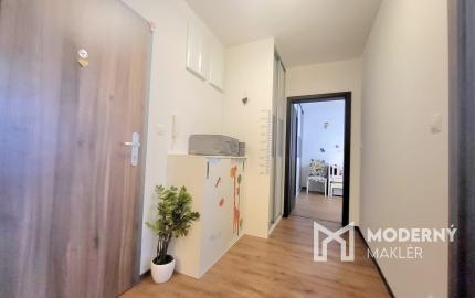 PREDANÝ 2 IZBOVÝ, 65 m2 BYT NA LIPTOVSKEJ ULICI V TRENČÍNE