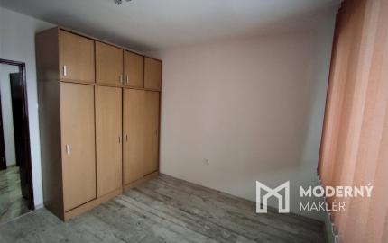 Zrekonštruovaný 3-izbový byt vo výbornej lokalite Nového Mesta nad Váhom