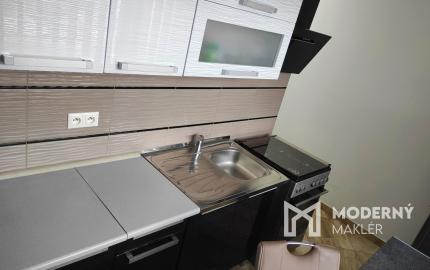 Zrekonštruovaný 3-izbový byt vo výbornej lokalite Nového Mesta nad Váhom