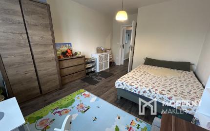 PREDANÝ !!! 3-izbový byt s vlastnou záhradou