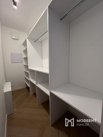 Na prenájom novostavba moderného, kompletne zariadeného 2izb bytu na Tramínovej ul. v Trenčíne.