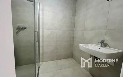 Dvojizbový byt s výhľadom na Trenčiansky hrad