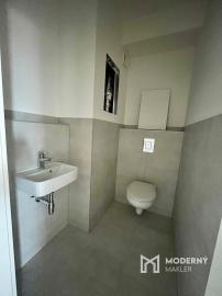 Dvojizbový byt s výhľadom na Trenčiansky hrad