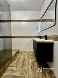 PREDAJ! 3 izbový byt s terasou, v rodinnom dome v centre