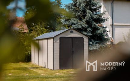 Drevenica, novostavba v obci Cimenná, v srdci prírody