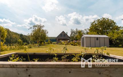 Drevenica, novostavba v obci Cimenná, v srdci prírody