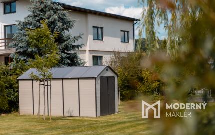 Drevenica, novostavba v obci Cimenná, v srdci prírody