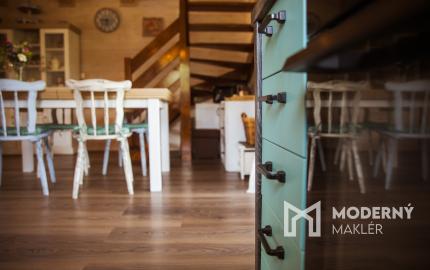 Drevenica, novostavba v obci Cimenná, v srdci prírody