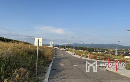 Pozemok so stavebným povolením pre rodinný dom