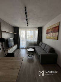 Prenájom zariadeného 2 izbového bytu, Zlatovská ulica