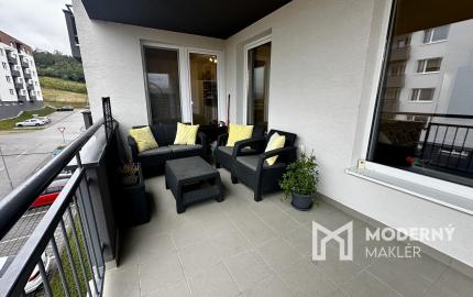 Predaj útulného zariadeného 3-izb. bytu s veľkou terasou