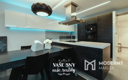 Prenájom 4izb bytu v centre Trenčína s terasou a parkovaním.