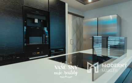 Prenájom 4izb bytu v centre Trenčína s terasou a parkovaním.