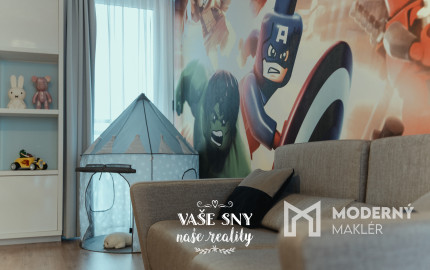 Prenájom 4izb bytu v centre Trenčína s terasou a parkovaním.