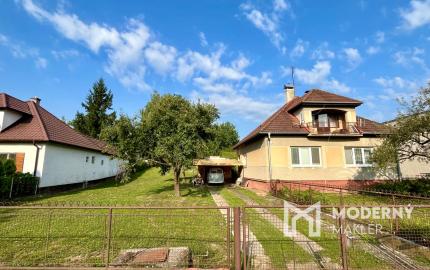 Rodinný dom v Trenčianskych Stankovciach na rovinatom pozemku 25x60m