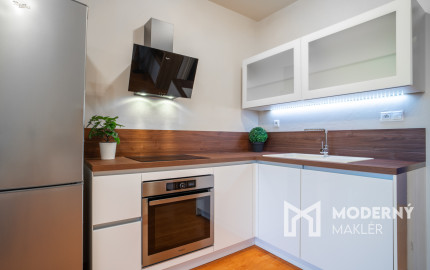 REZERVOVANÉ: Na predaj príjemná garsónka v Trenčíne