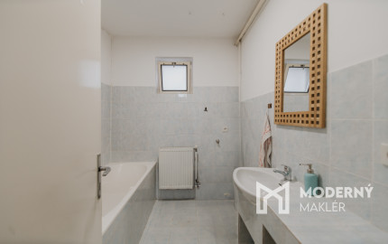 Na predaj rodinný dom v obci Beluša