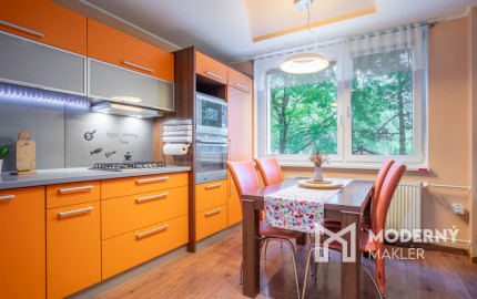 Na prenájom priestranný 3-izbový byt vo vyhľadávanej časti Ružinova