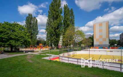 Na prenájom priestranný 3-izbový byt vo vyhľadávanej časti Ružinova