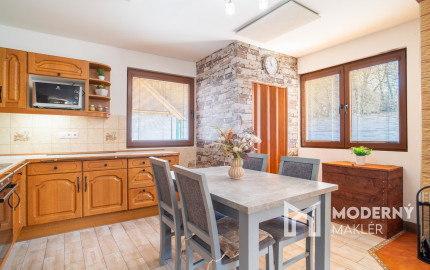 Na predaj záhradná chata vhodná na celoročné bývanie v obci Kuchyňa