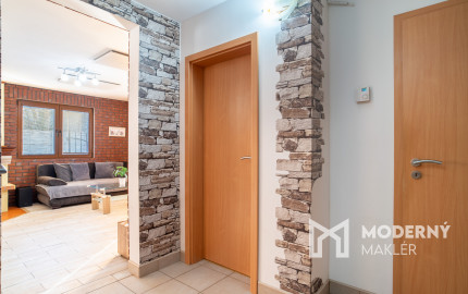 Na predaj záhradná chata vhodná na celoročné bývanie v obci Kuchyňa