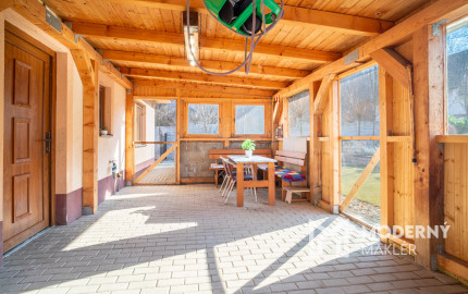 Na predaj záhradná chata vhodná na celoročné bývanie v obci Kuchyňa