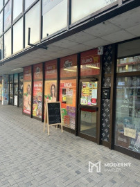 Na prenájom obchodný priestor v centre Malaciek