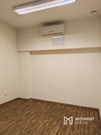 Na prenájom zrekonštruovaný obchodný priestor v centre Malaciek