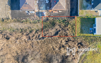 Na predaj rovinaté pozemky vhodné na výstavbu rodinných domov obci Malé Leváre