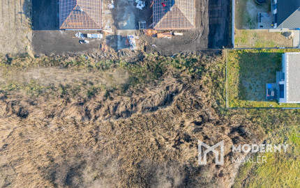 Na predaj rovinaté pozemky vhodné na výstavbu rodinných domov obci Malé Leváre