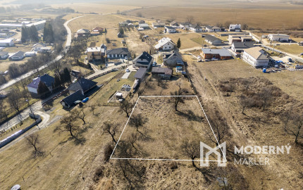 Na predaj veľkorysý pozemok v obci Šarišské Sokolovce