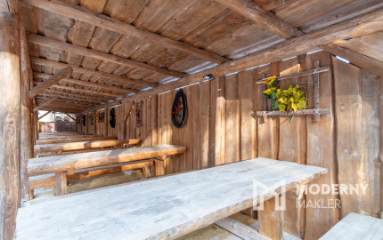 Na predaj jedinečná Zbojnícka koliba s bohatou históriou v Starej Lesnej