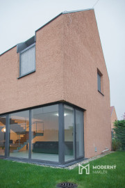 Na predaj exkluzívny 4-izbový rodinný dom priamo pod Devínom