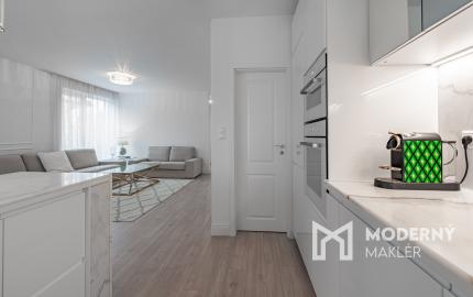 Na predaj štýlová 3-izbová časť dvojdomu v pokojnej časti obce Rovinka