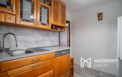 Na predaj 3-izbový byt v pokojnej lokalite Mostu pri Bratislave