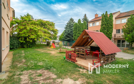 Na predaj 3-izbový byt v pokojnej lokalite Mostu pri Bratislave