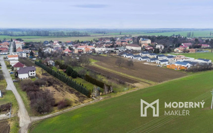 Na predaj investičný pozemok vhodný na výstavbu niekoľkých rodinných domov v obci Dolné Zelenice